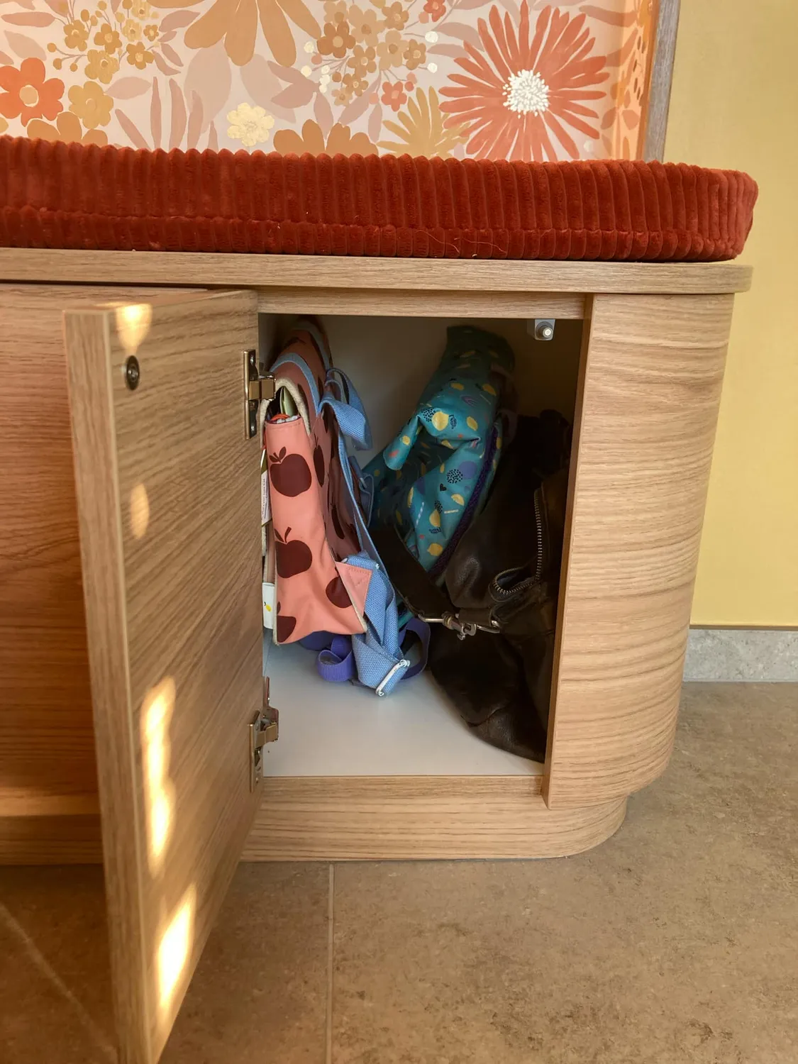 renovation de meubles en bois brehal